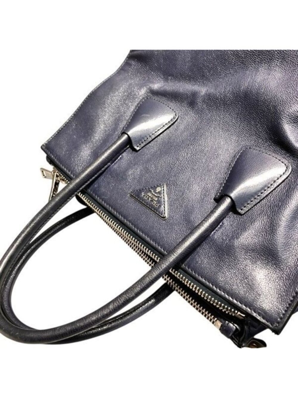 Prada Vitello Daino Navy Tote - Picture 6 of 9